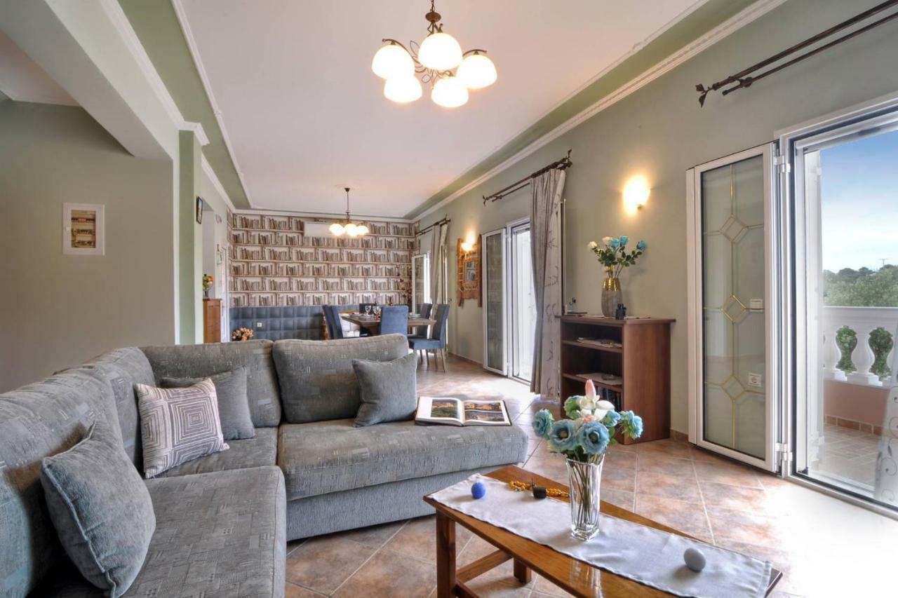 Angela Pool Apartments อายีโอส เยออร์ยิโอส ปากอน ภายนอก รูปภาพ